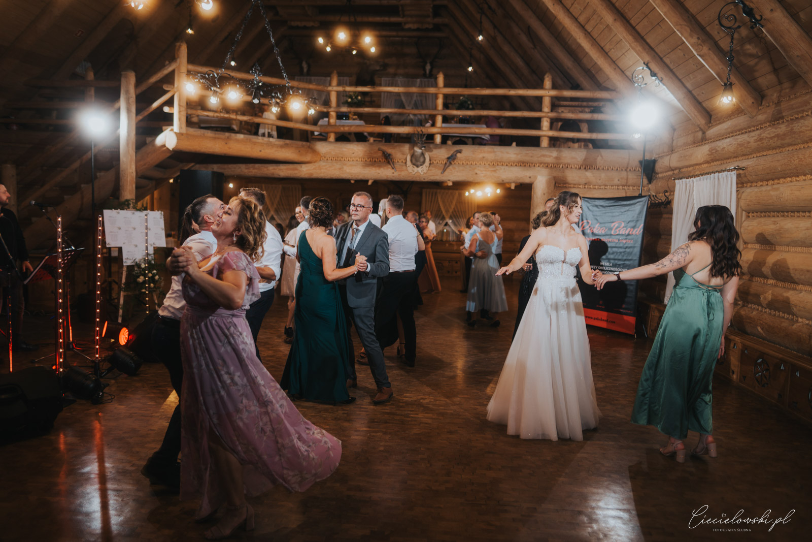 zdjęćia ślubne ciecielowski.pl